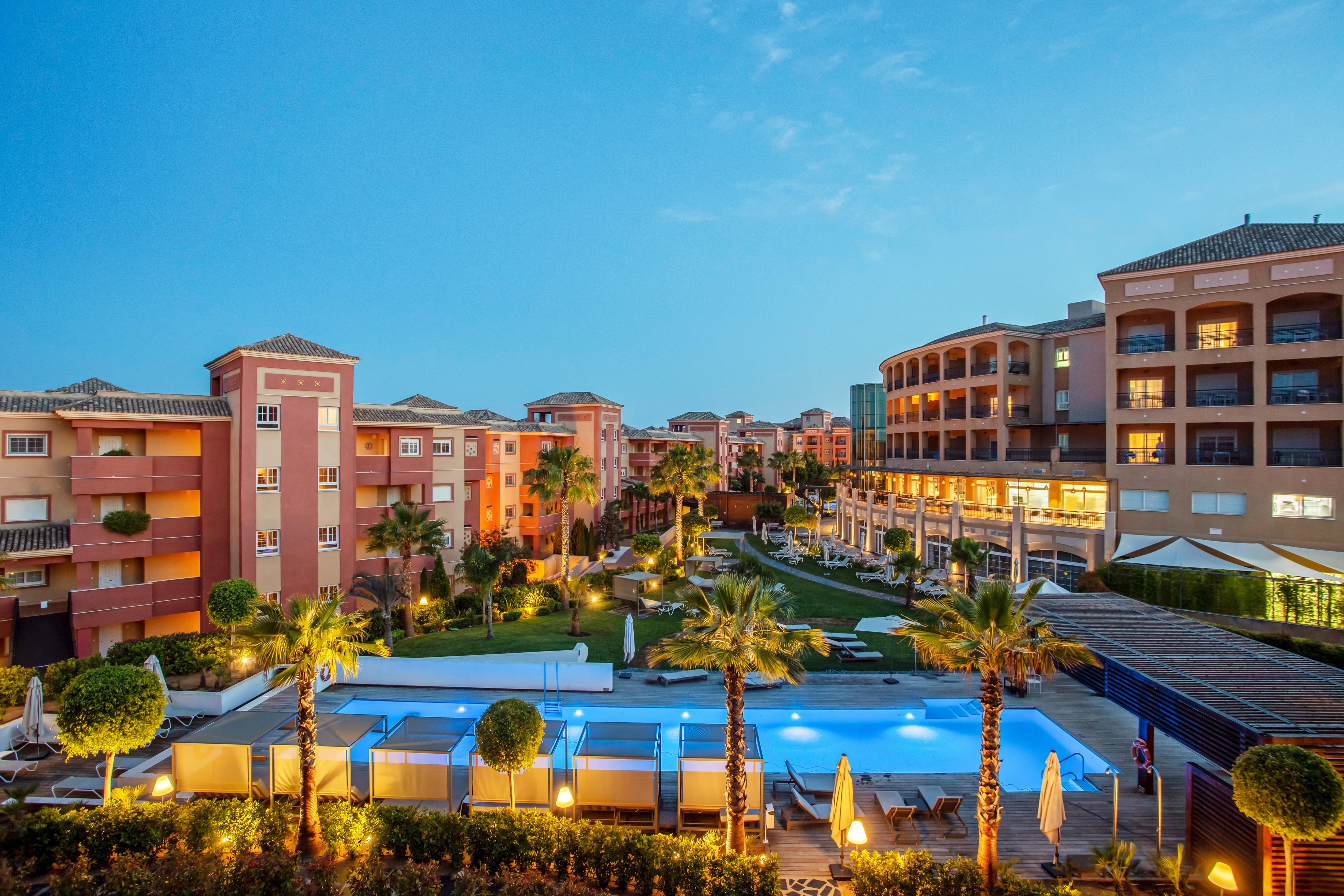 Ama Hotel