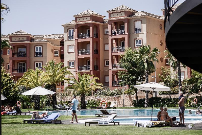Ama Hotel